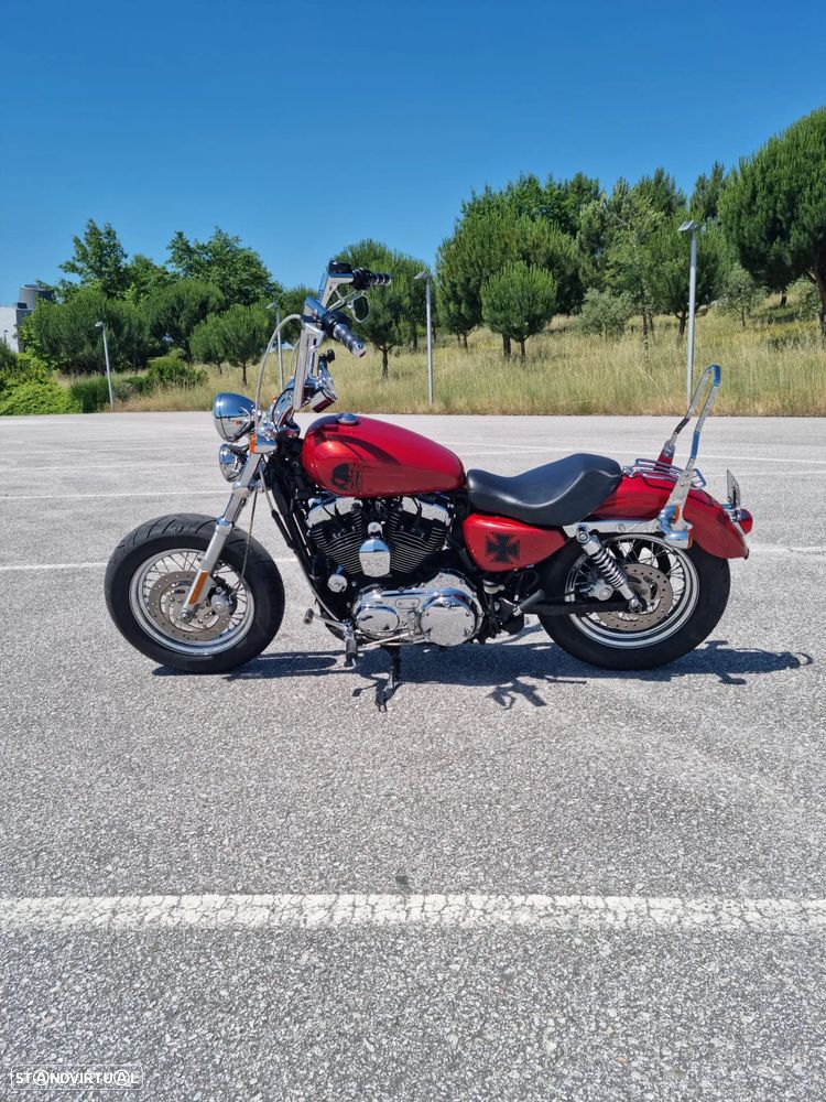 Harley-Davidson Sportster 1200 Custom - 1