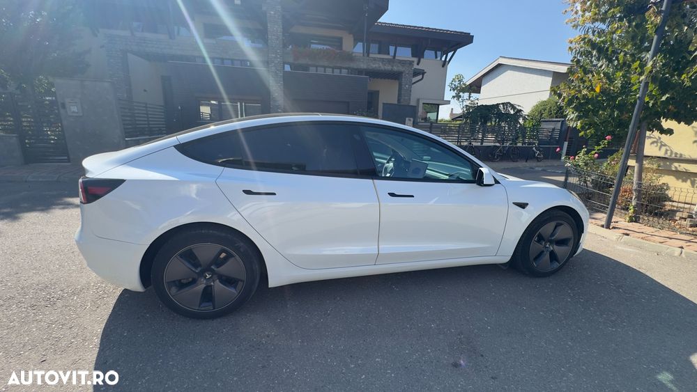 Tesla Model 3 RWD - 5