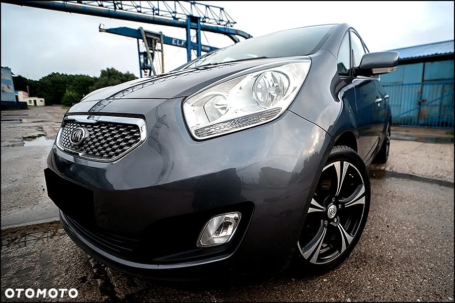 Kia Venga - 11