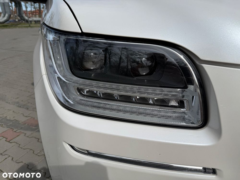 Lincoln Navigator - 21