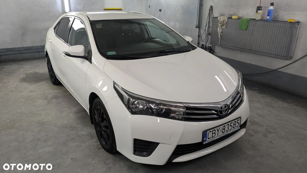Toyota Corolla - 1