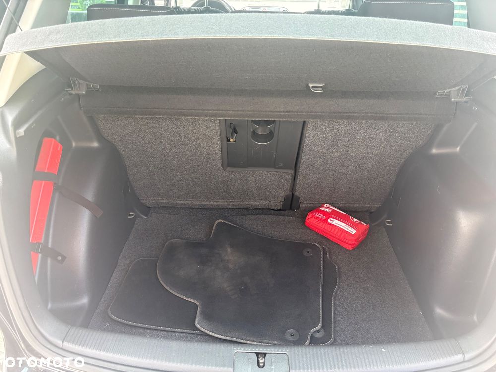 Volkswagen Golf Plus 1.2 TSI BlueMotion Technology MATCH - 19
