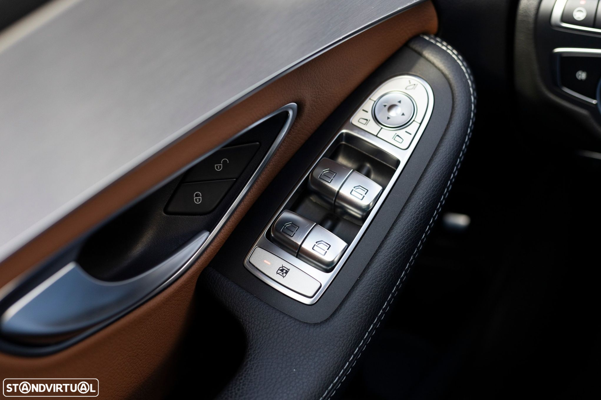 Mercedes-Benz C 300 de AMG Line - 17