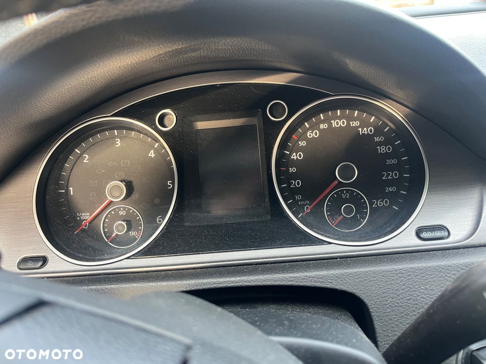 Volkswagen Passat 2.0 TDI DPF Comfortline DSG - 11