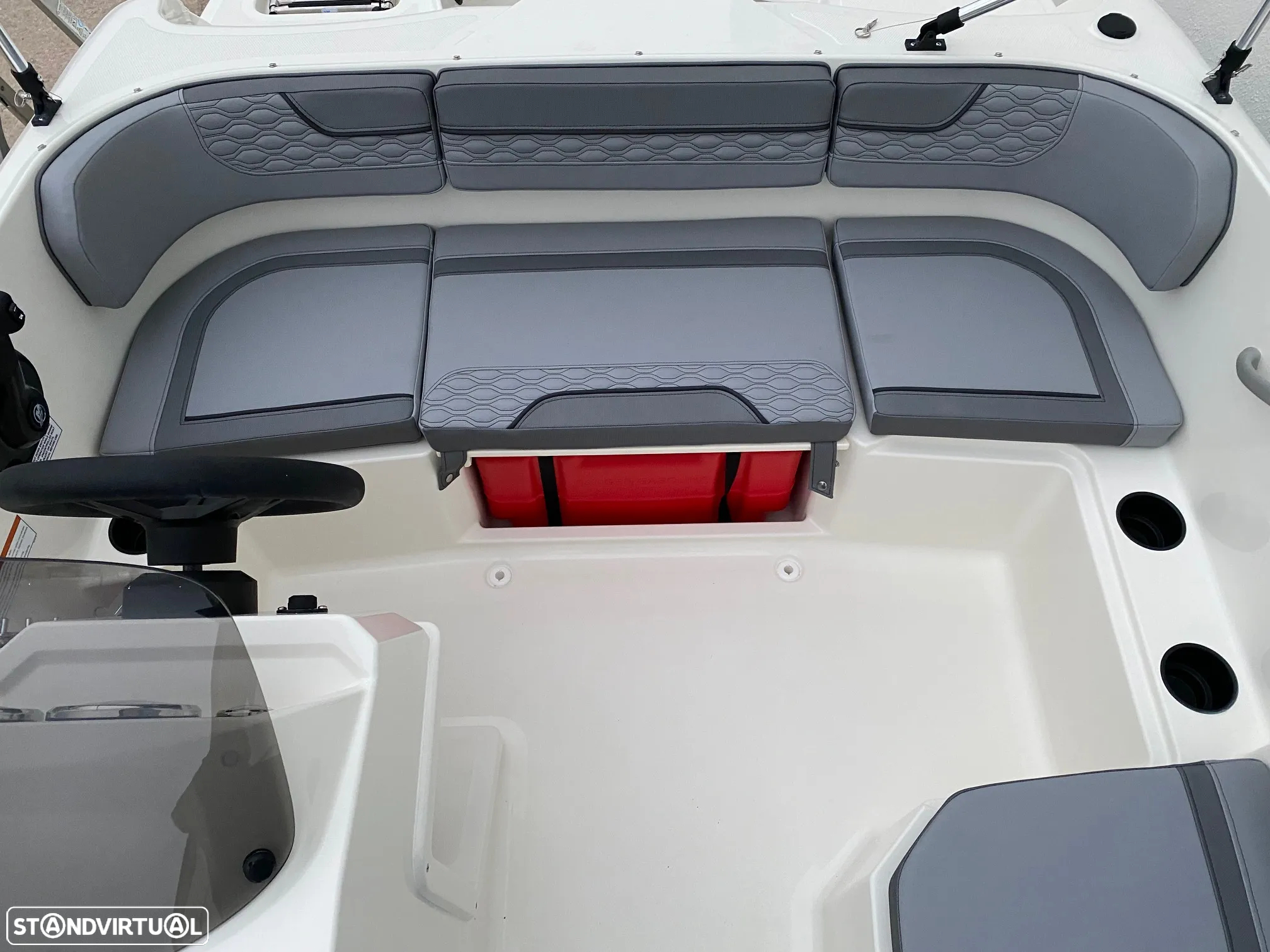 Bayliner Element M15 - 16