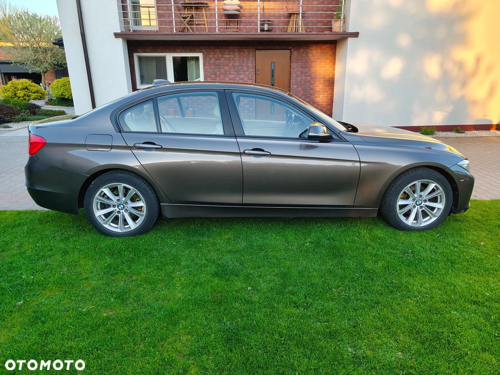 BMW Seria 3 316d - 2
