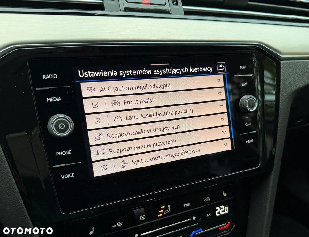 Volkswagen Passat Variant 2.0 TDI 4Mot Elegance DSG - 28