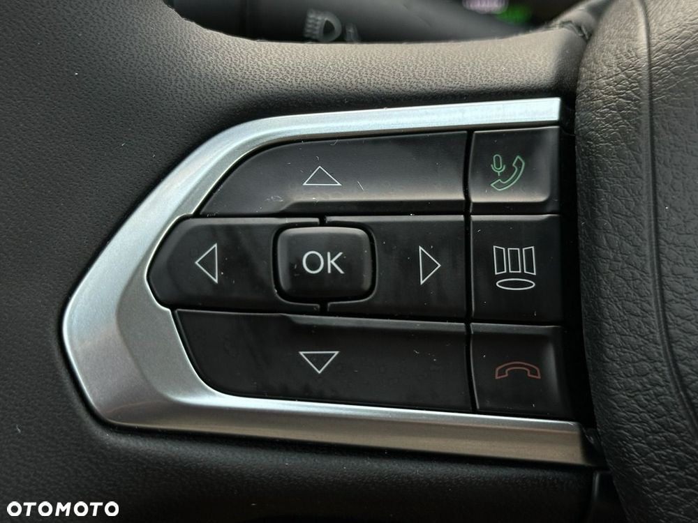 Jeep Compass - 22