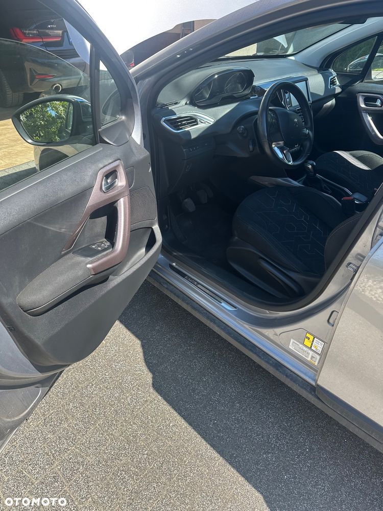 Peugeot 2008 1.2 Pure Tech Active S&S - 3