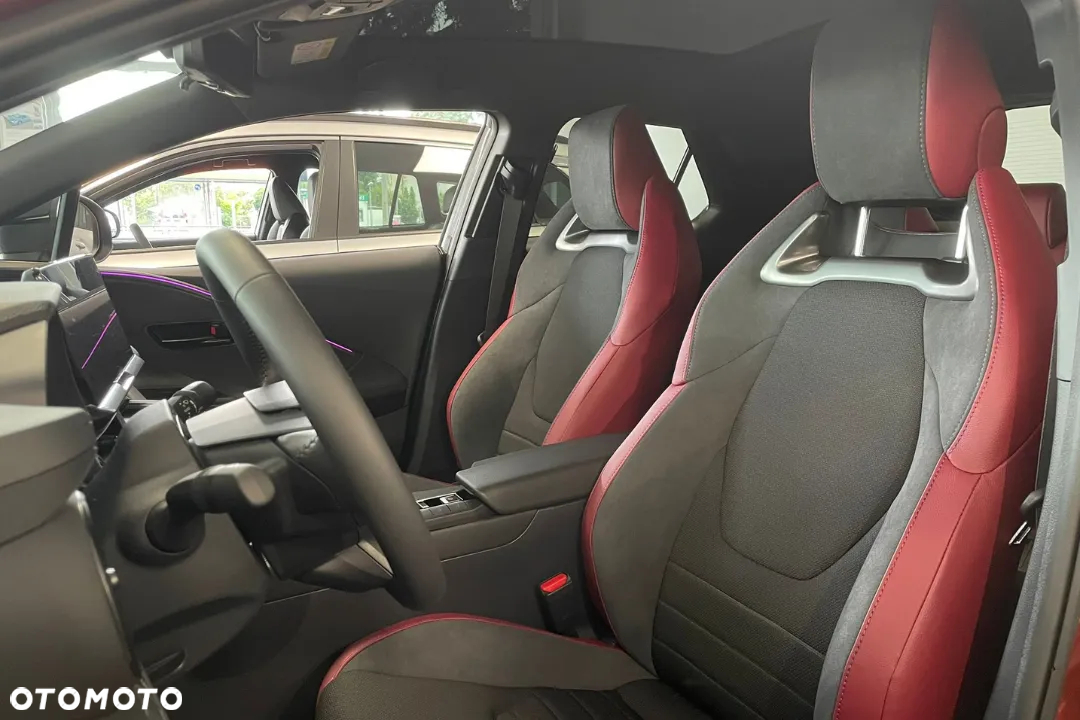 Toyota C-HR - 8