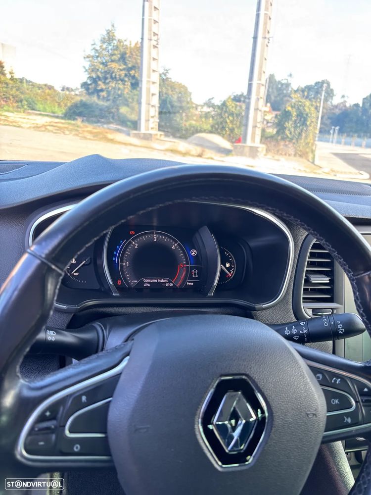 Renault Mégane 1.5 dCi GT Line EDC J18 - 11
