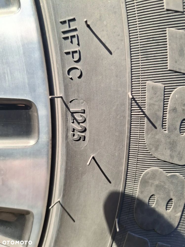 Mercedes-Benz GLA 180 d Progressive 8G-DCT - 27