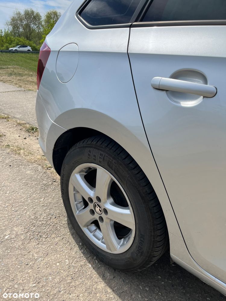 Skoda RAPID 1.0 TSI Ambition - 25