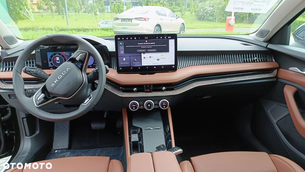 Skoda Superb 2.0 TDI SCR 4x4 L&K DSG - 8
