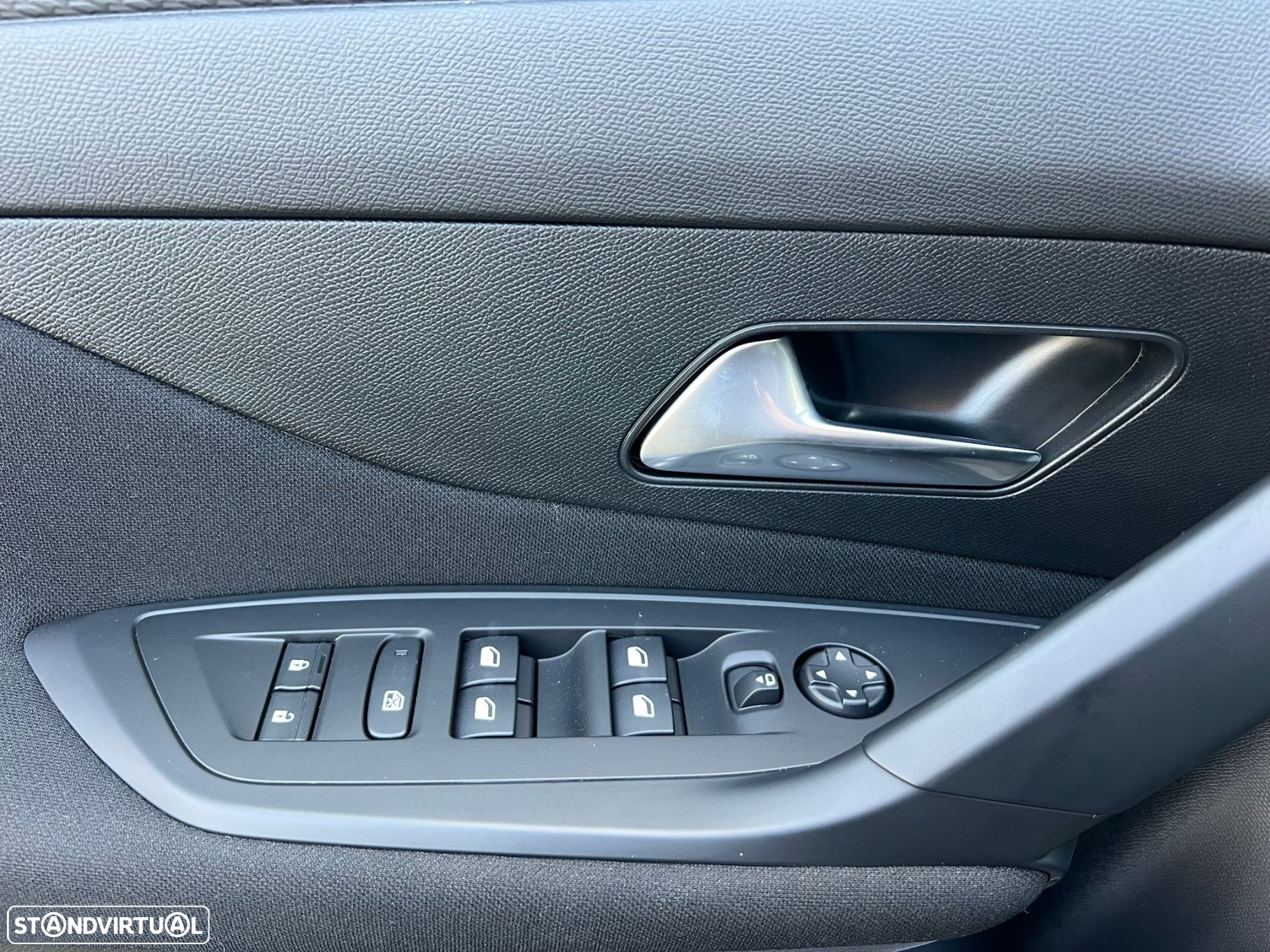 Peugeot 308 SW 1.6 Hybrid Active Pack e-EAT8 - 18