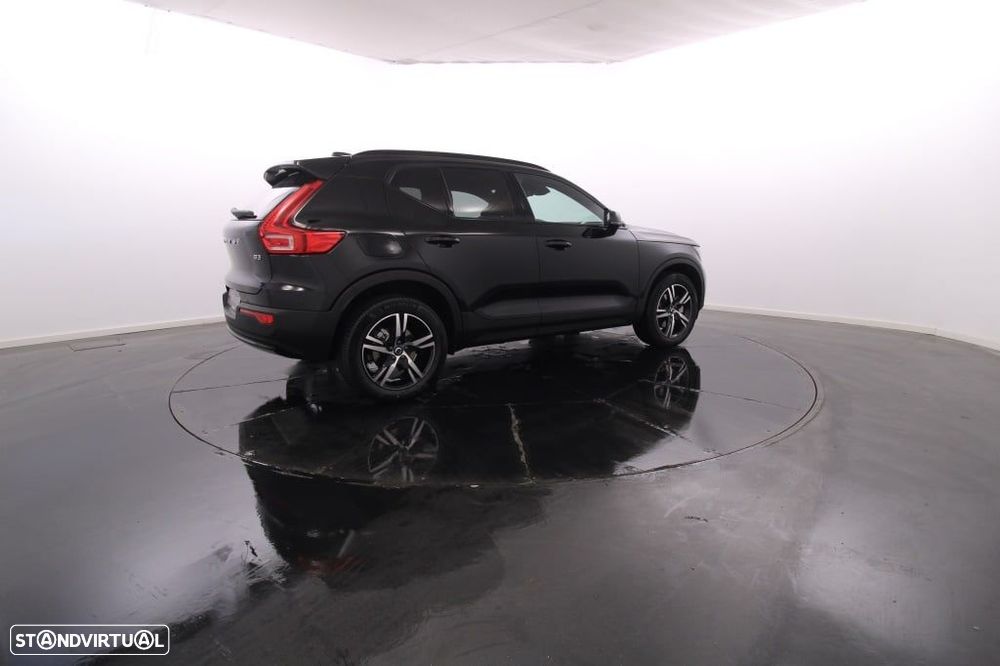 Volvo XC 40 2.0 B3 Plus Dark - 9