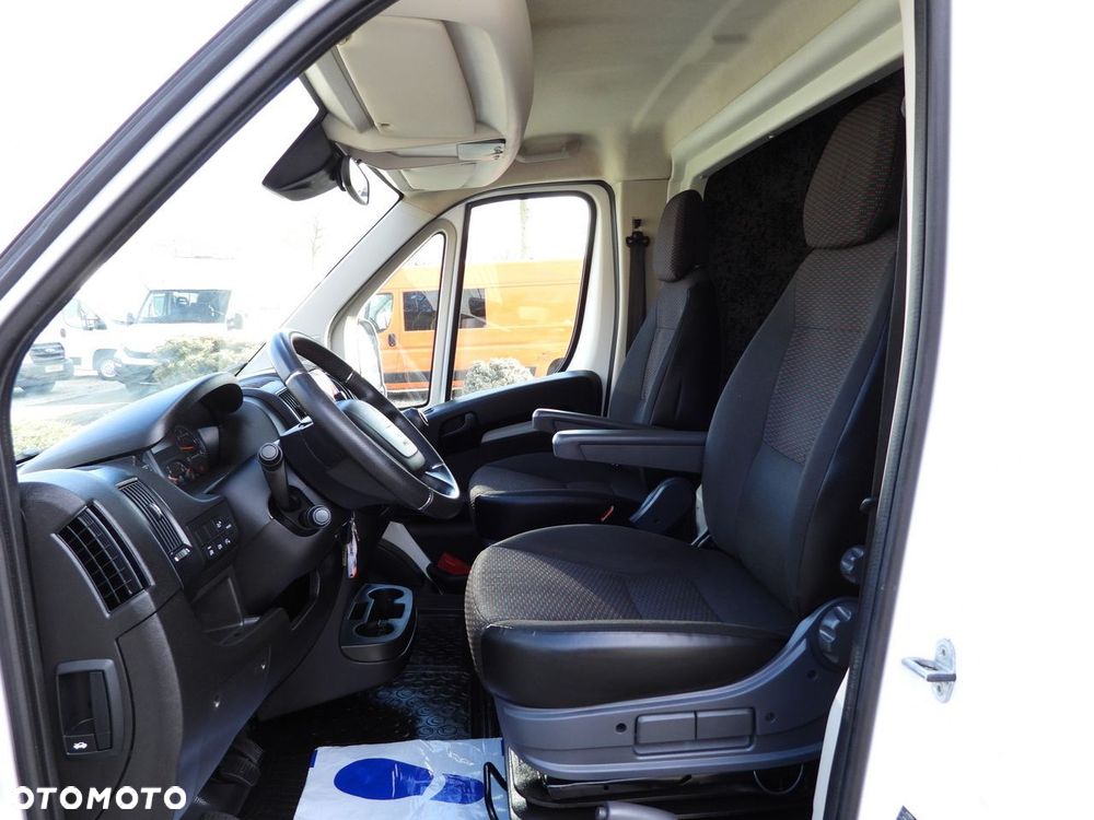 Peugeot BOXER PLANDEKA 8 PALET WEBASTO TEMPOMAT LEDY ASO KLIMATYZACJA  165KM - 29