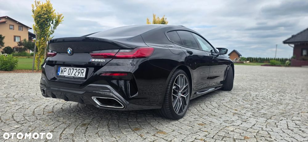 BMW Seria 8 - 10