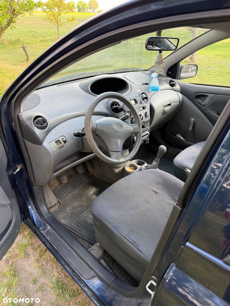 Toyota Yaris 1.0 Base - 14