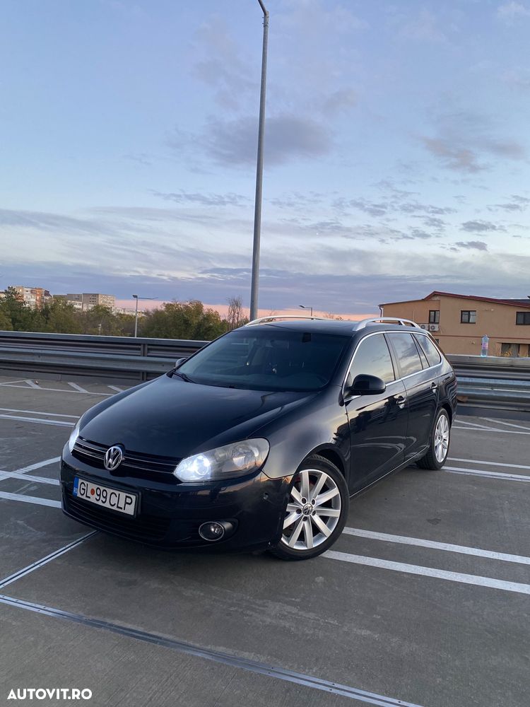 Volkswagen Golf - 1