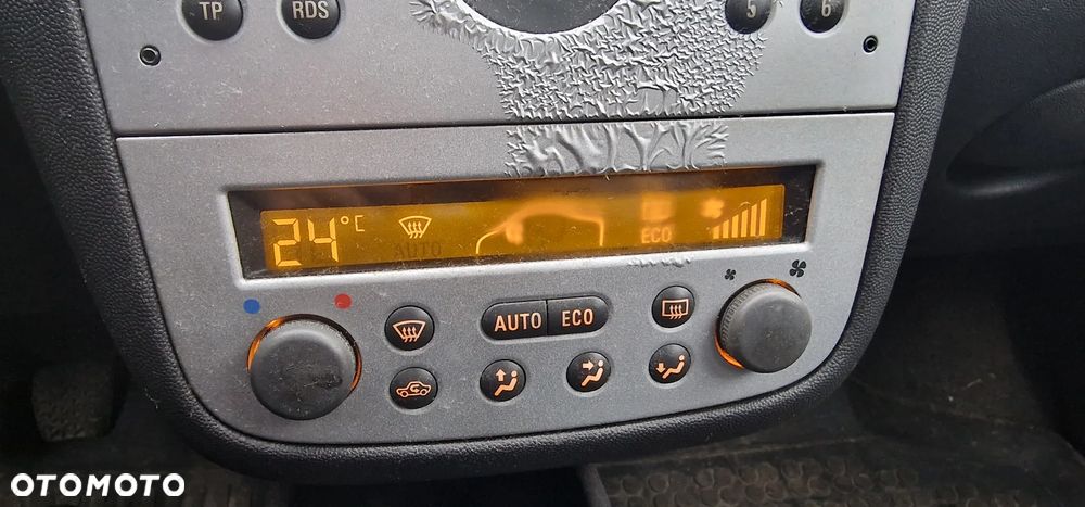 Opel Corsa 1.2 16V Elegance - 13