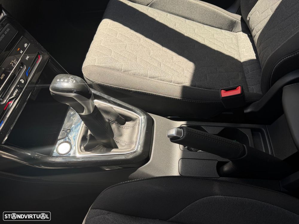VW T-Cross 1.0 TSI Urban DSG - 13