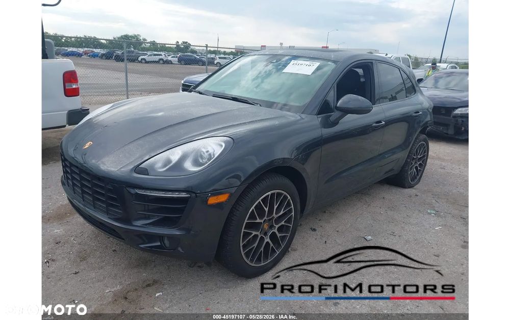 Porsche Macan - 1