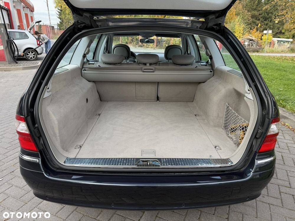 Mercedes-Benz Klasa E - 37