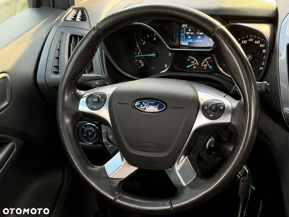 Ford Tourneo Connect Grand - 32