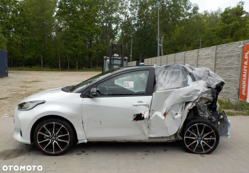 Toyota Yaris - 7