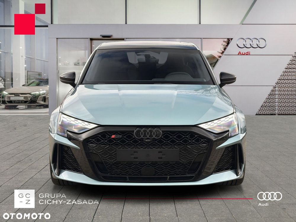 Audi RS3 Limousine - 8