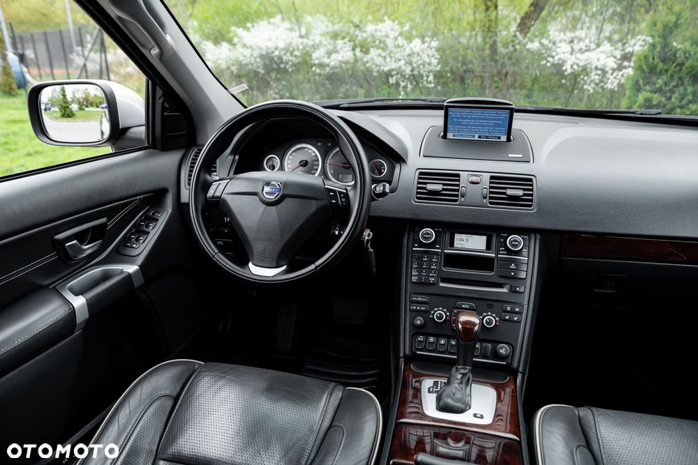 Volvo XC 90 D5 AWD Geartonic Executive - 26