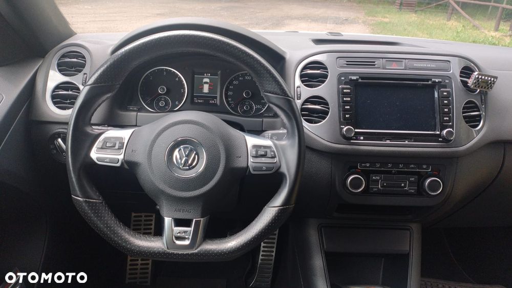 Volkswagen Tiguan 2.0 TDI Perfectline R-Style - 12