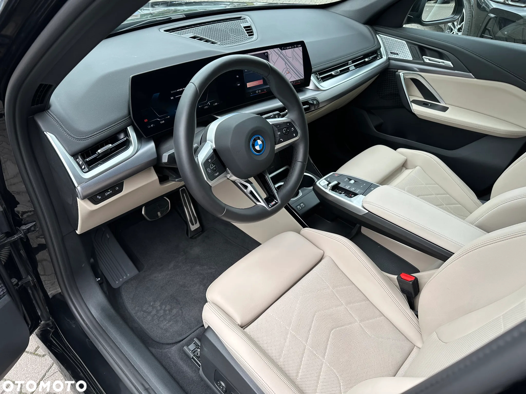 BMW iX1 xDrive30 66.5kWh M Sport Edition - 10