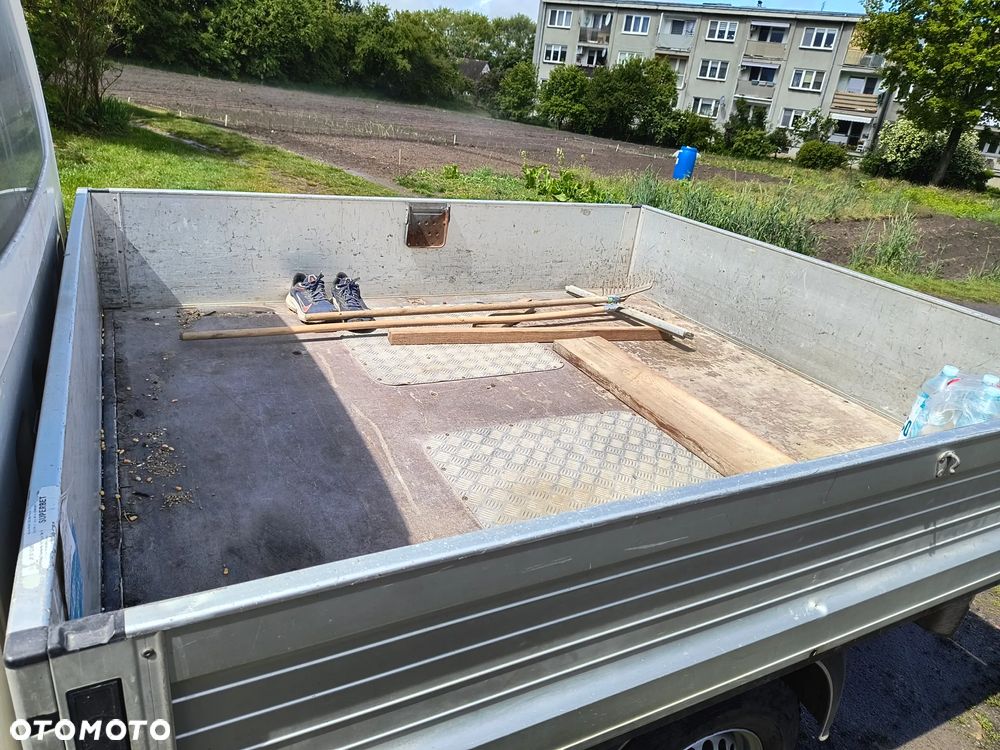 Volkswagen Transporter - 12