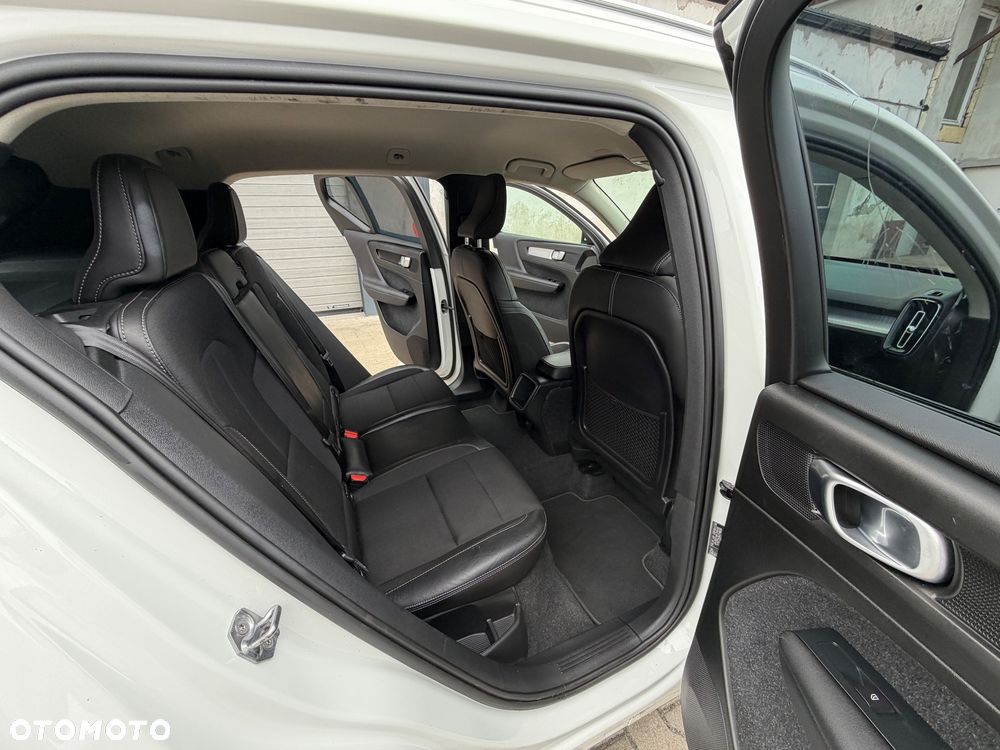 Volvo XC 40 - 11