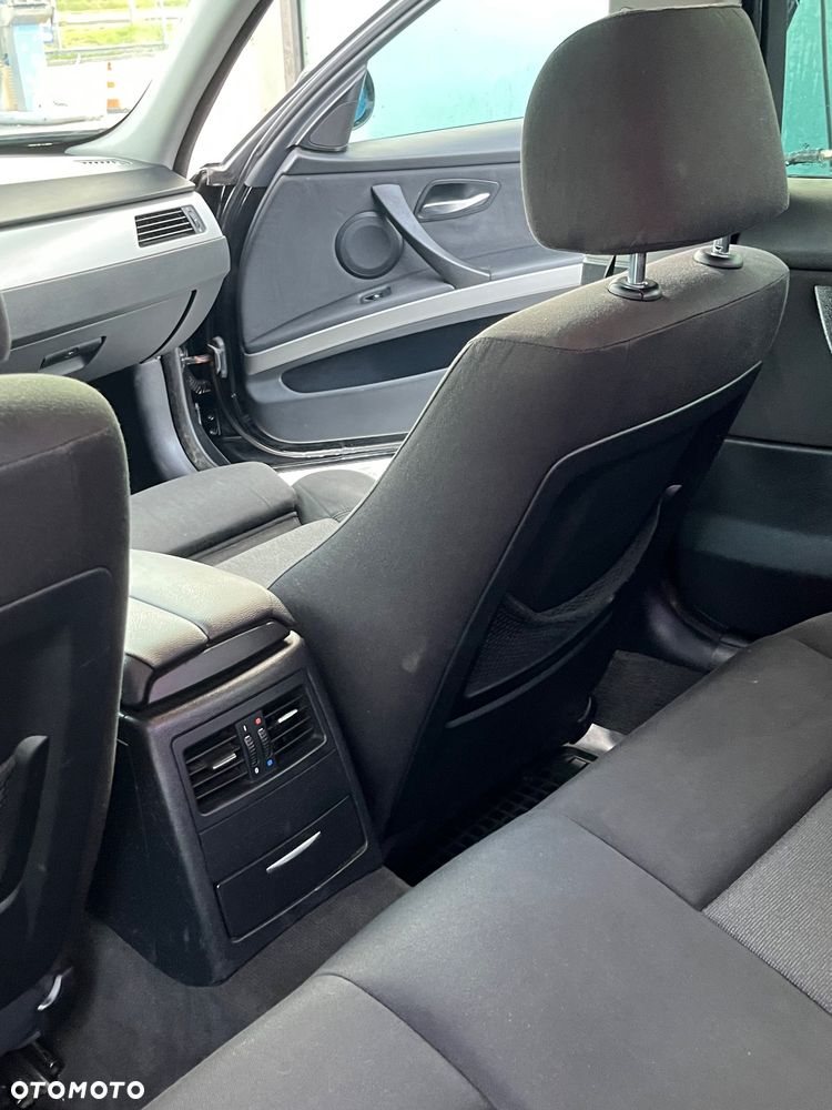 BMW Seria 3 320d - 36
