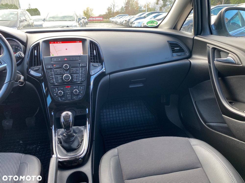 Opel Astra 1.4 Turbo Sports Tourer Exklusiv - 29