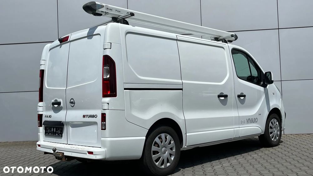 Opel Vivaro - 11