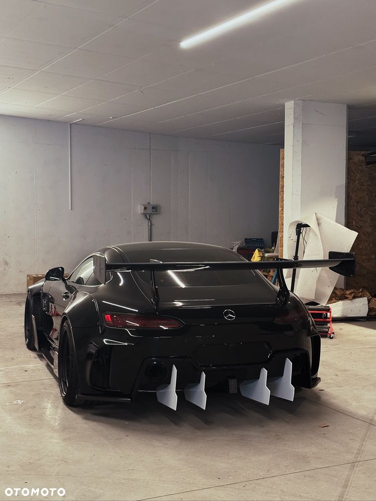 Mercedes-Benz AMG GT - 11