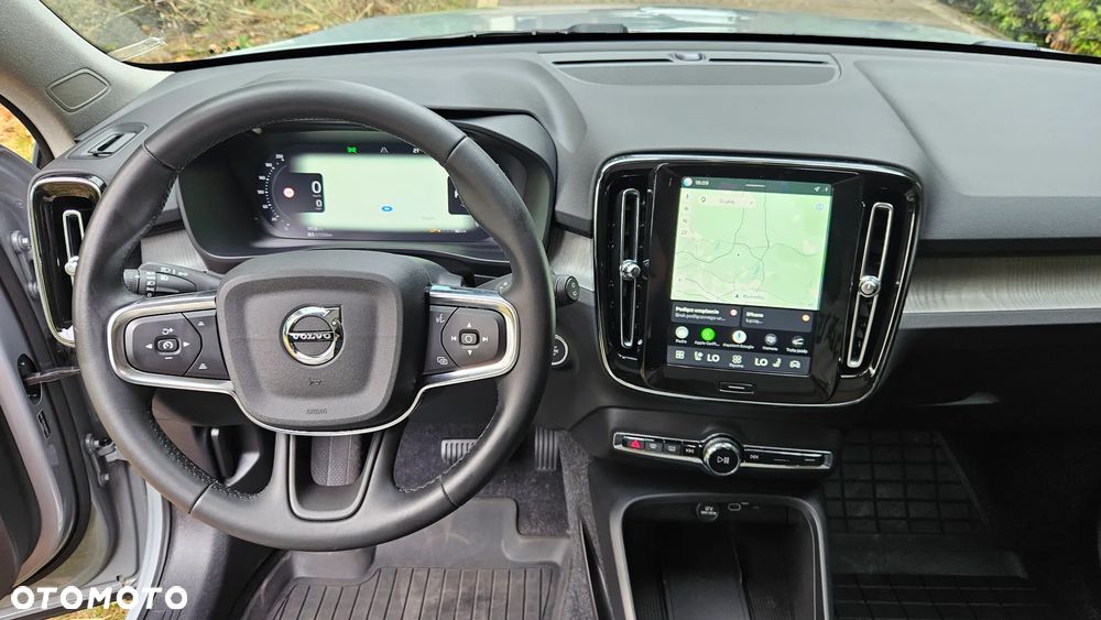 Volvo XC 40 - 33