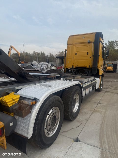 Mercedes-Benz ACTROS - 5