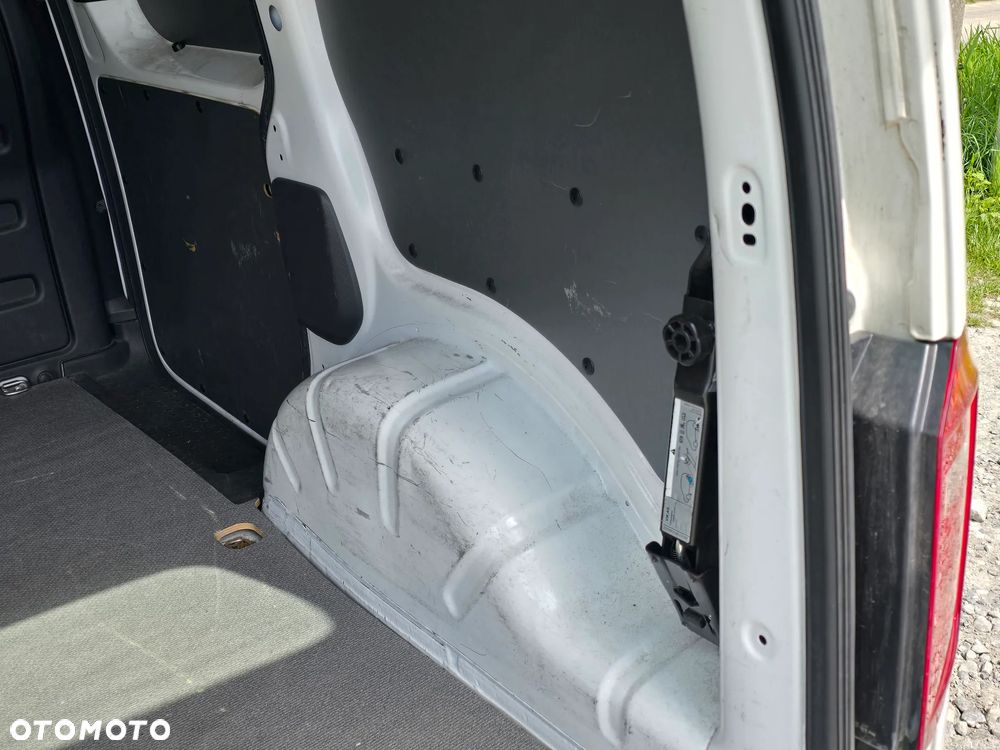 Volkswagen Caddy - 17
