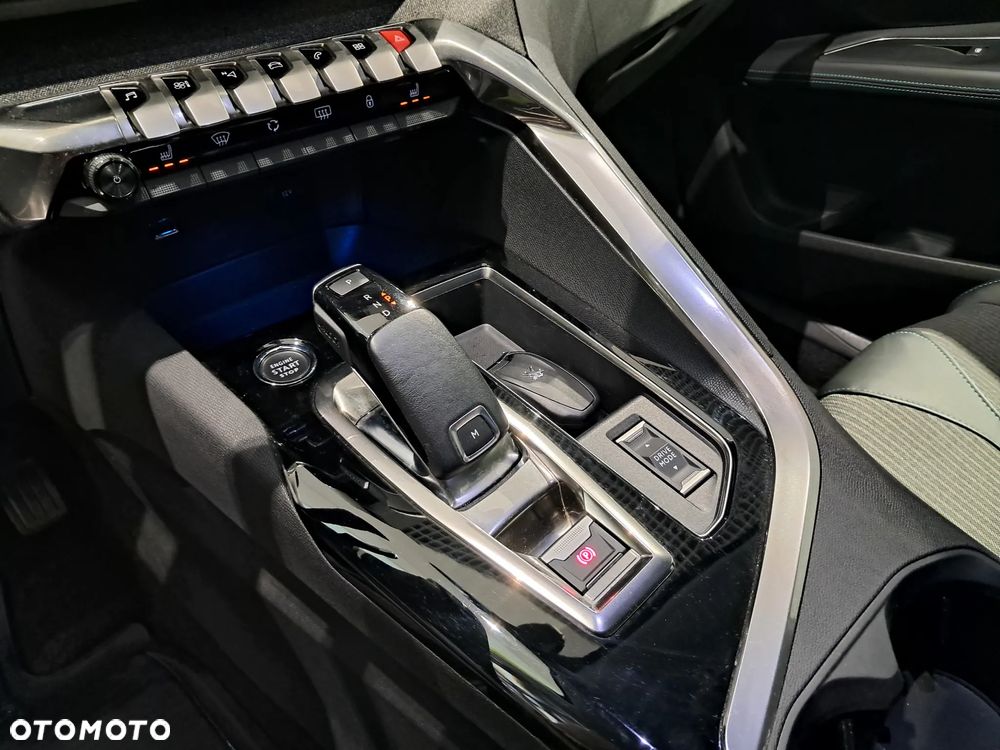 Peugeot 3008 1.2 PureTech Allure Pack S&S EAT8 - 15