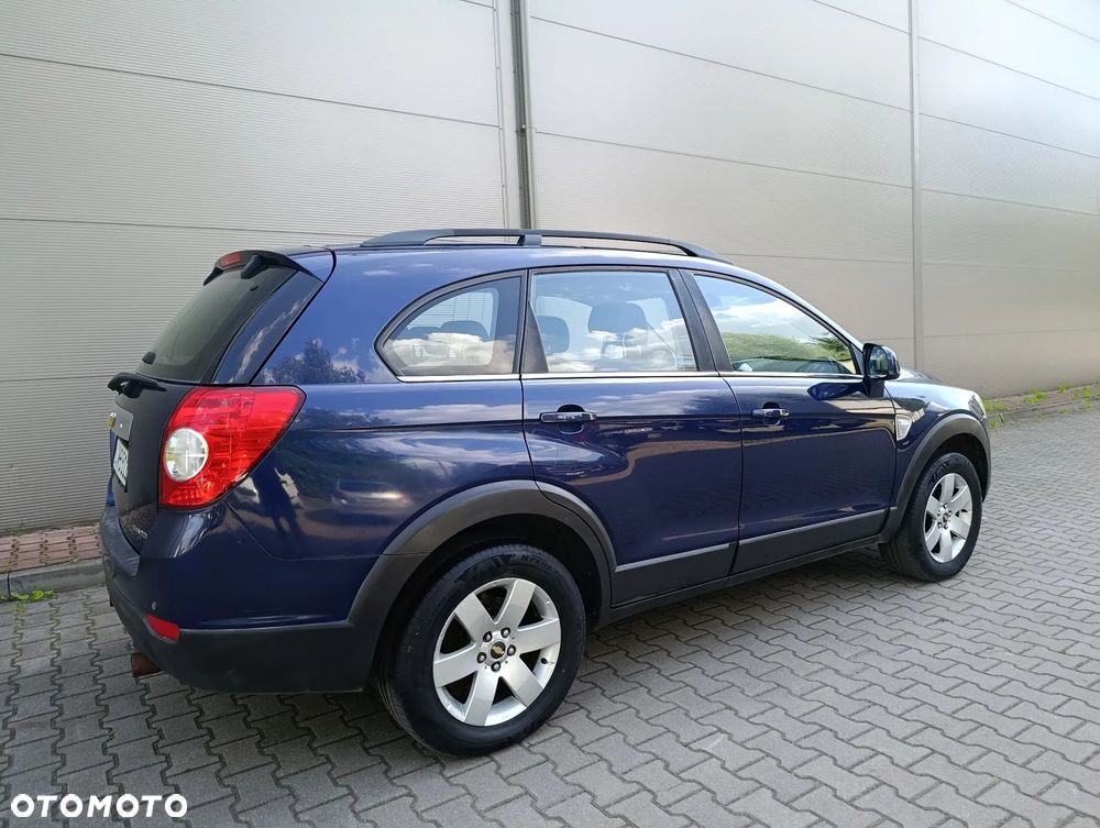 Chevrolet Captiva 2.4 4WD 7 Sitzer LT - 8
