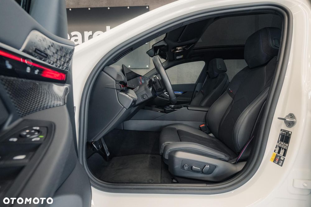 BMW i5 - 14