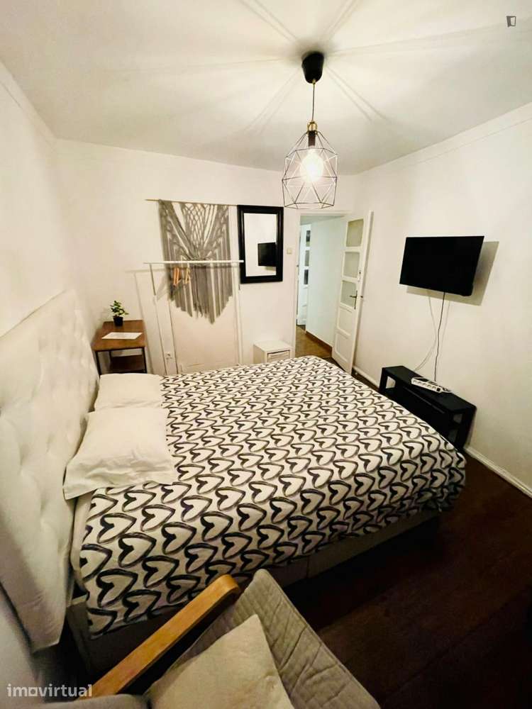 Quarto - localizado em Bairro Alto Lisbon - Grande imagem: 2/6
