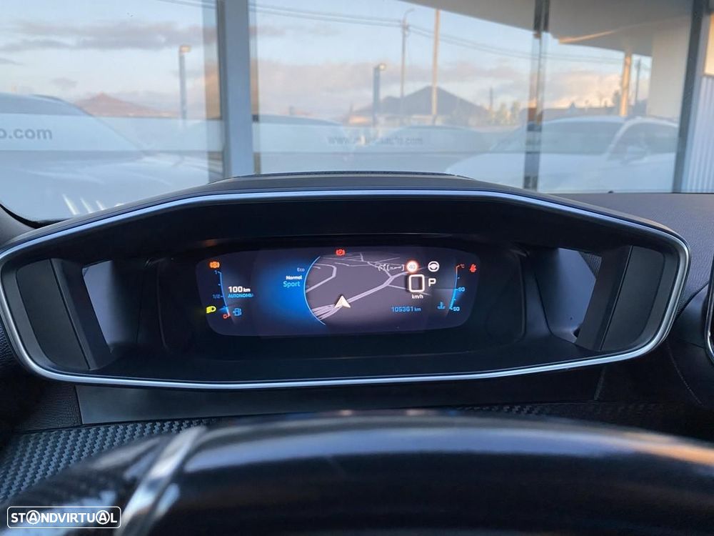 Peugeot 2008 1.2 PureTech GT EAT8 - 42