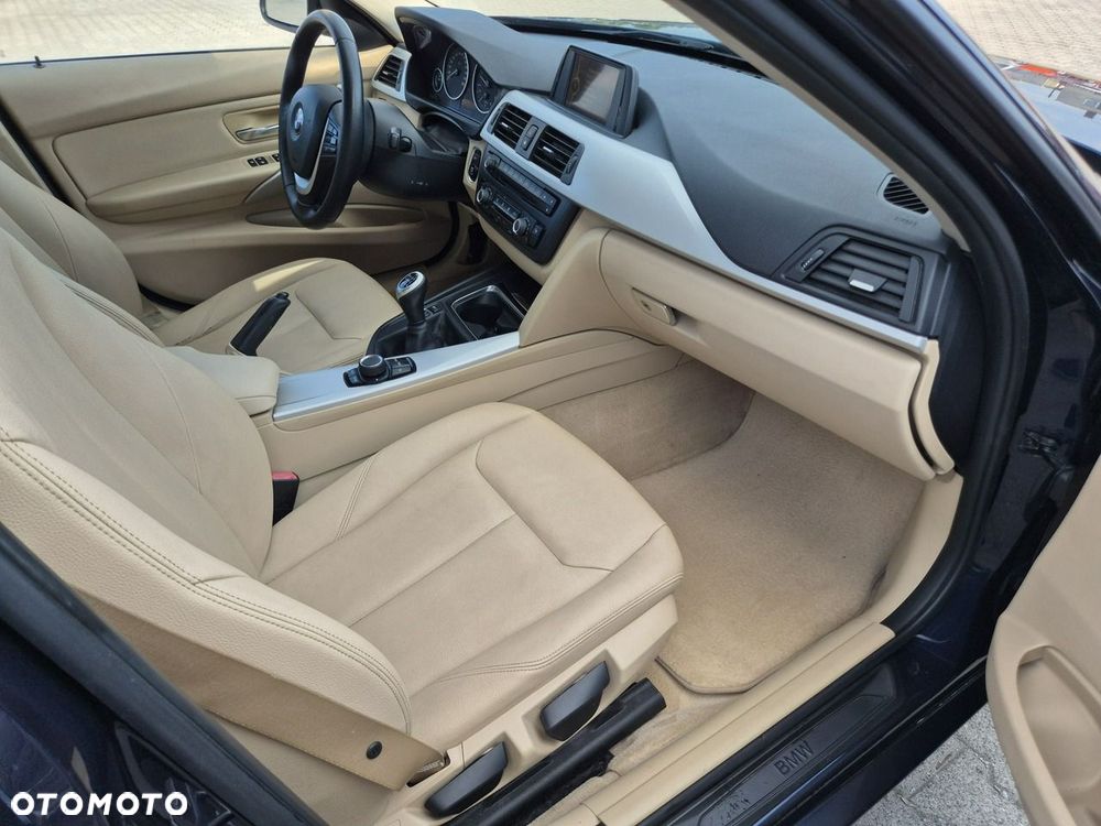 BMW Seria 3 - 13