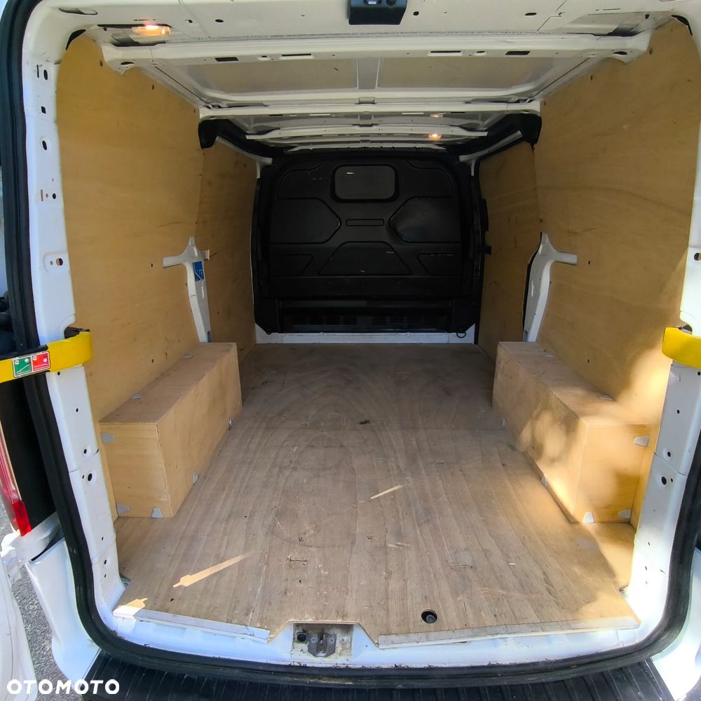 Ford Transit Custom - 14